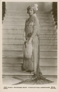 Prinsesse Mary, Viscountesse Lascelles (s/hvitt bilde) av English Photographer