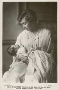 Prinsesse Mary, Viscountesse Lascelles, med sin eldste sønn, George av English Photographer