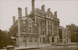 Royal Academy of Music, Marylebone Road, London av English Photographer