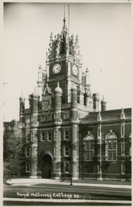 Royal Holloway College, London av English Photographer