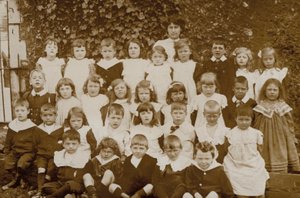 Skolebarn, Norfolk, tidlig på 1900-tallet (s/h-foto) av English Photographer