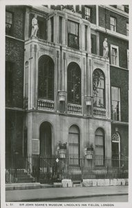 Sir John Soanes Museum, Lincolns Inn Fields, London av English Photographer