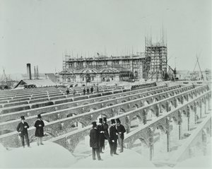 Southern Outfall Sewer, Crossness: bygningsdrift, 1865 av English Photographer