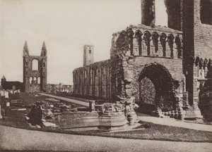 St Andrews Cathedral, West Front av English Photographer