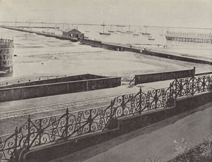 St Kilda Esplanade and Pier, Victoria av English Photographer