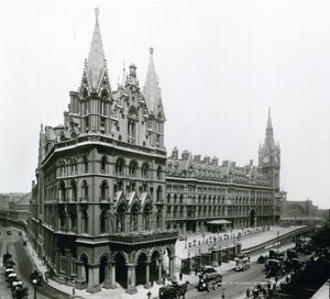 St Pancras jernbanestasjon; fotografi fra april 1899 av English Photographer