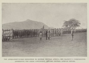 Den anglo-portugisiske ekspedisjonen til Britisk Sentral-Afrika, Hennes Majestets kommissær henvender seg til Sikhs-kontingenten, britiske sentralafrikanske rifler av English Photographer