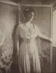 Baronessen von Eckardstein (s/h-foto) av English Photographer