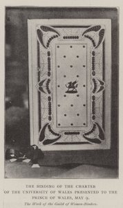 The Binding of the Charter of University of Wales presentert for Prince of Wales, 9. mai av English Photographer