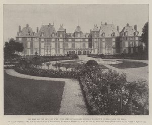 Brannen på Chateau de Eu, hertugen av Orleans historiske residens sett fra parken av English Photographer
