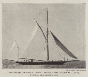 German Emperors Yacht Meteor, nå rigget som en Yawl, vant Queens Cup av English Photographer