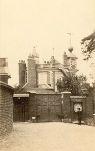 Greenwich Observatory og galvanisk klokke av English Photographer