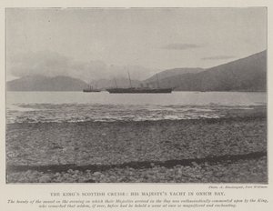 Kings Scottish Cruise, His Majestys Yacht i Onich Bay av English Photographer