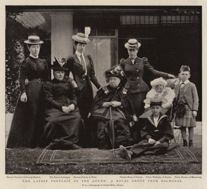 Det siste portrettet av dronningen, en kongelig gruppe fra Balmoral av English Photographer