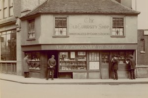 The Old Curiosity Shop, 14 Portsmouth Street, Lincolns Inn Fields, London av English Photographer