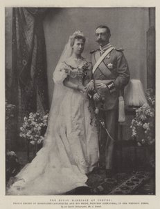 Det kongelige ekteskapet i Coburg, prins Ernest av Hohenlohe-Langenburg og hans brud, prinsesse Alexandra, i hennes brudekjole av English Photographer