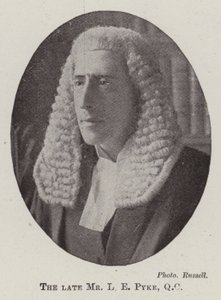 Avdøde Mr L E Pyke, QC av English Photographer