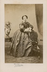 Theresa Titiens, sanger av English Photographer