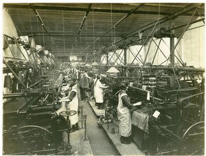 Kalkunveving, Hughes fabrikk nr. 2, 1923 av English Photographer
