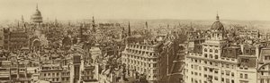 Utsikt over London til fra toppen av monumentet av English Photographer