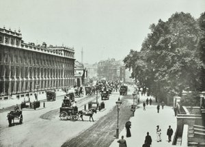 Whitehall, Westminster LB: ser nordover, 1890 av English Photographer