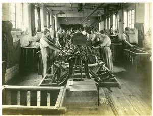 Svinget rom, Hughes fabrikk nr. 2, 1923 av English Photographer