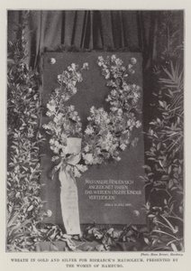Krans i gull og sølv for Bismarcks Mausoleum, presentert av Women of Hamburg av English Photographer