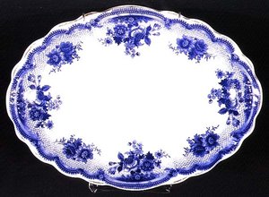 Albertoli-mønster Staffordshire-plate, ca. 1860 (keramikk) av English School