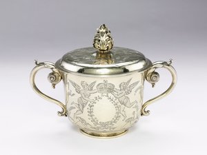 Dekket kopp, 1686 av English School