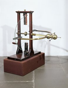 Elektrostatisk platemaskin, etter et design av Jan Ingenhousz (1730-99) av English School