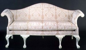 George III trukket og malt sofa, sent på 1700-tallet av English School