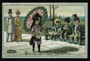 Mädchen mit großem Sonnenschirm spaziert entlang einer Strandpromenade, Weihnachtsgrußkarte von English School