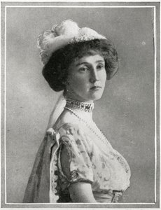Lady Rothes, detalj av Passengers på RMS Titanic, fra 'The Sphere', 27. april 1912 (litho) (se også 450780) av English School