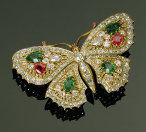 Sent viktoriansk sommerfuglbrosje med flere edelstener, ca. 1880 (edelstener)