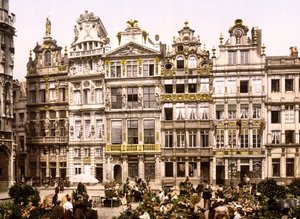 De gamle husene på Grand Place, Brussel (håndfarget bilde) av English School