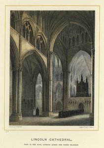 Lincoln Cathedral, utsikt i skipet, med utsikt over det nordlige tverrskipet av English School