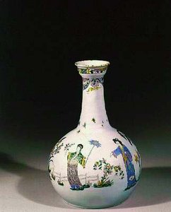 Liverpool vannflaske med emaljert chinoiserie-dekor, ca. 1750 (lertøy) av English School