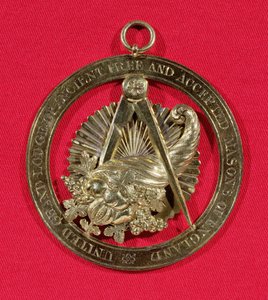 Frimurermerke eller juvel båret av medlemmer av Grand Stewards Lodge etter 1841, midten av det nittende århundre (forgylt sølv og gull) av English School