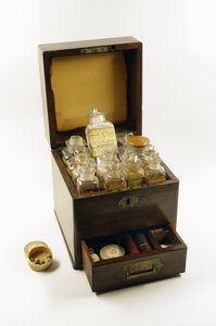 Medisinskrin brukt av Florence Nightingale under Krim-krigen, 1854-56 (tre)