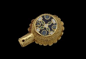 Minster Lovell Jewel, sannsynligvis 1600-tallet (emalje og gull cloisonne) av English School