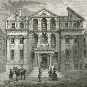 Monmouth House, Soho Square av English School
