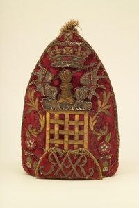 Offisers grenaderhette, 1708 ca av English School
