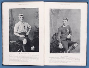 Seite aus Berühmte Fußballer 1895-96, mit Thomas Crawshaw und William Bancroft, 1896 von English School