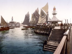 Pier Head II, Lowestoft (håndfarget bilde) av English School