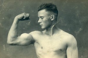Portrett av en kroppsbygger, ca. 1898