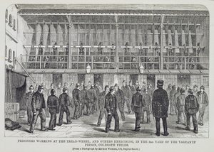 Fanger som arbeider ved tråkkehjulet og andre som trener i 3rd Yard of the Vagrants Prison, Coldbath Fields, fra The Criminal Prisons of London og Scenes of Prison Life av Henry Mayhew (1812- av English School