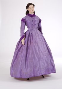 Lilla dagskjole, 1860-tallet (stripet silketaft) av English School