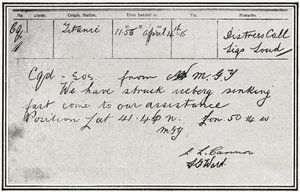 SOS-melding mottatt av den russiske damperen Birma omtrent fem minutter etter at Titanic traff et isfjell 15. april 1912, fra "The Sphere", 4. mai 1912 av English School