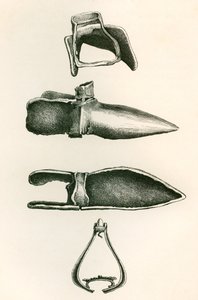 Stirrups and Sollerets, fra The British Army: Its Origins, Progress and Equipment, utgitt 1868. av English School