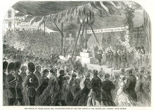 Prinsen av Wales legger grunnsteinen til det nye kontoret til British and Foreign Bible Society av English School